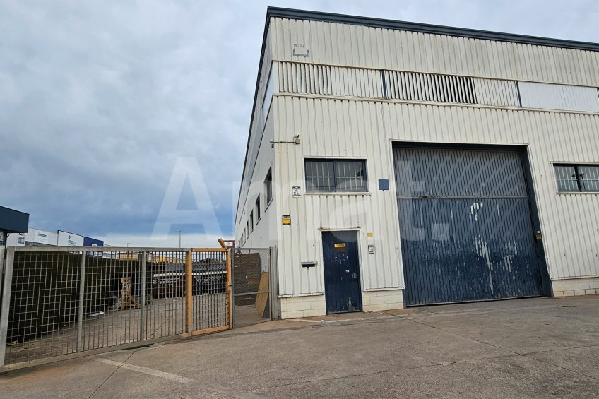 Naus cantoneres amb gran visibilitat a Molins de Rei -14