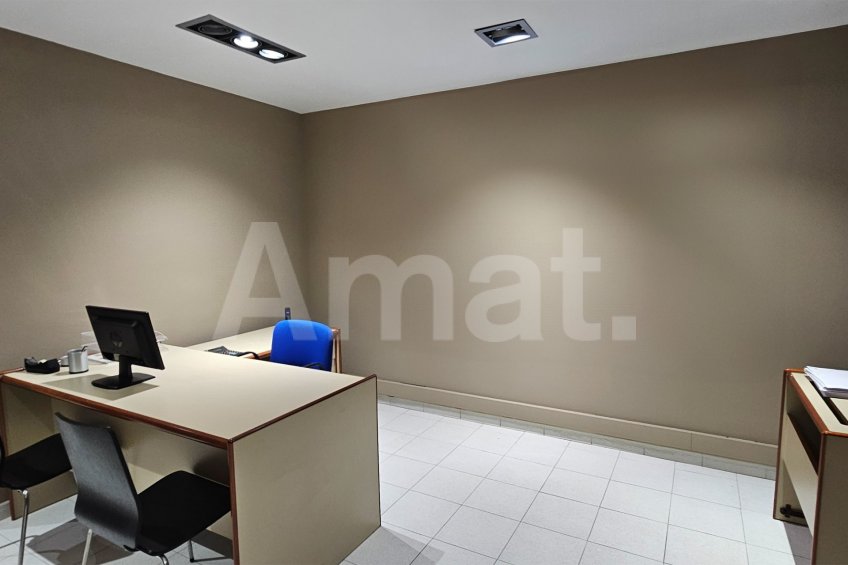 Naus cantoneres amb gran visibilitat a Molins de Rei -2