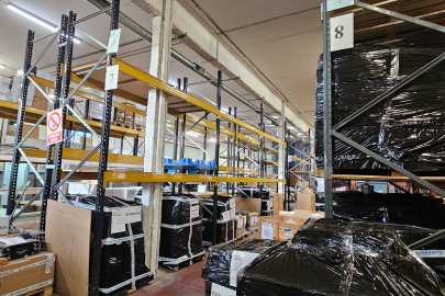 Naus cantoneres amb gran visibilitat a Molins de Rei -10