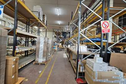 Naus cantoneres amb gran visibilitat a Molins de Rei -13