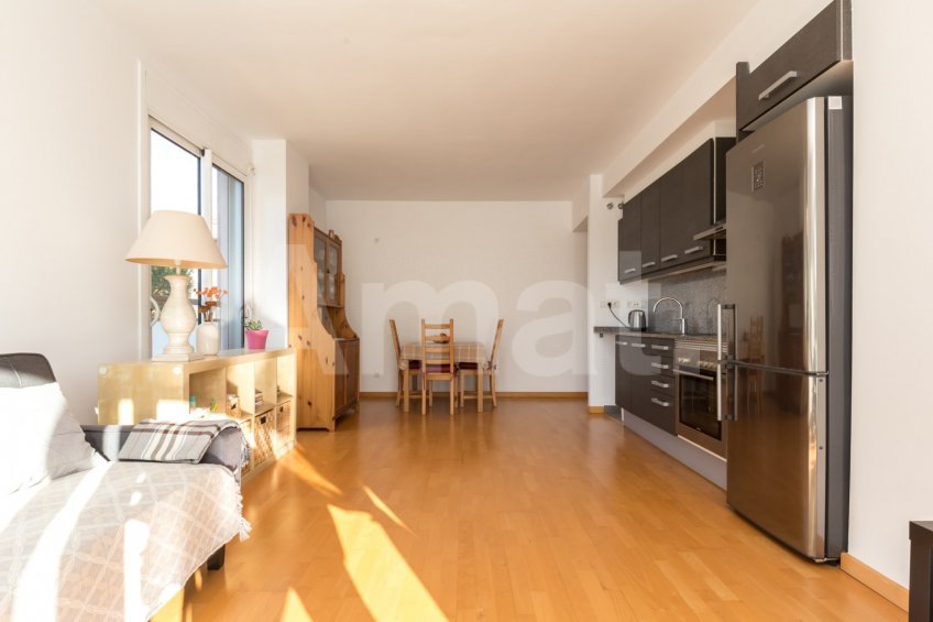 Bonic pis amb piscina comunitària a Can Mates -3