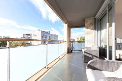 Bonic pis amb piscina comunitària a Can Mates -2