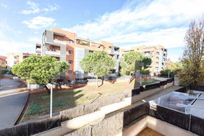 Bonic pis amb piscina comunitària a Can Mates -25