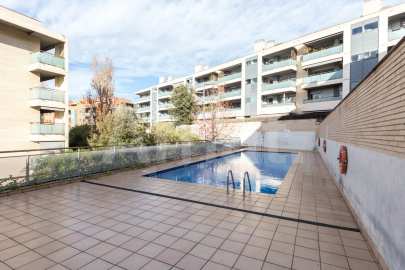 Bonic pis amb piscina comunitària a Can Mates -31