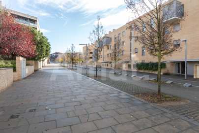 Bonic pis amb piscina comunitària a Can Mates -33