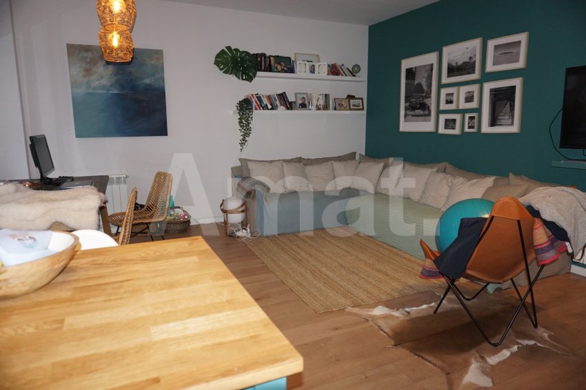 Bonic pis amb terrassa		 -4