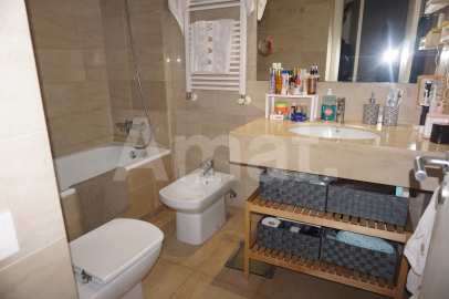 Bonic pis amb terrassa		 -7