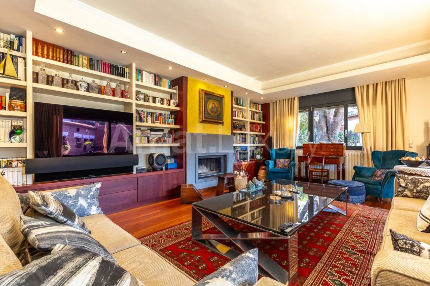 Extraordinaria casa de alto standing en zona Rossinyol de Sant Cugat -11