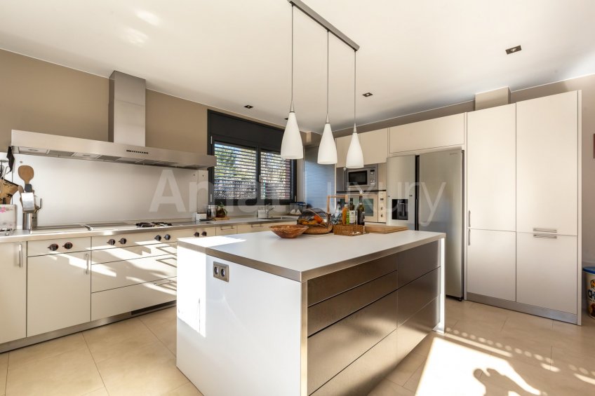 Extraordinaria casa de alto standing en zona Rossinyol de Sant Cugat -16