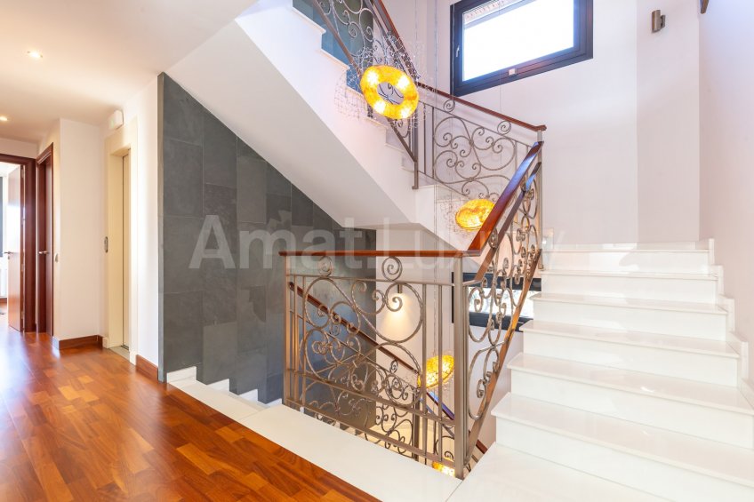 Extraordinaria casa de alto standing en zona Rossinyol de Sant Cugat -26