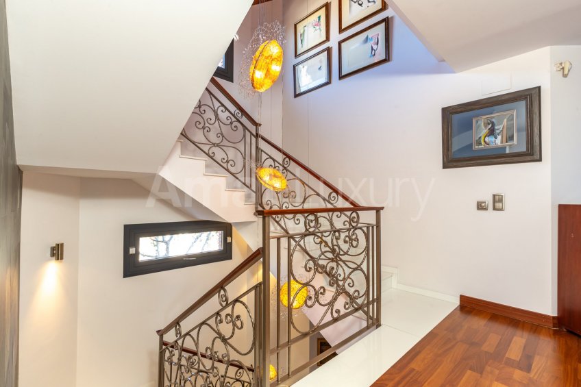 Extraordinaria casa de alto standing en zona Rossinyol de Sant Cugat -27