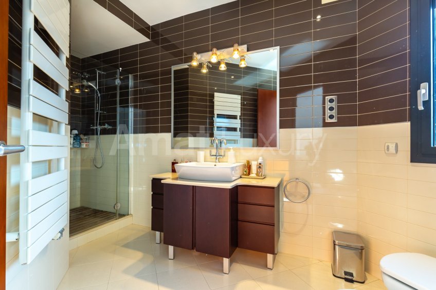 Extraordinaria casa de alto standing en zona Rossinyol de Sant Cugat -32