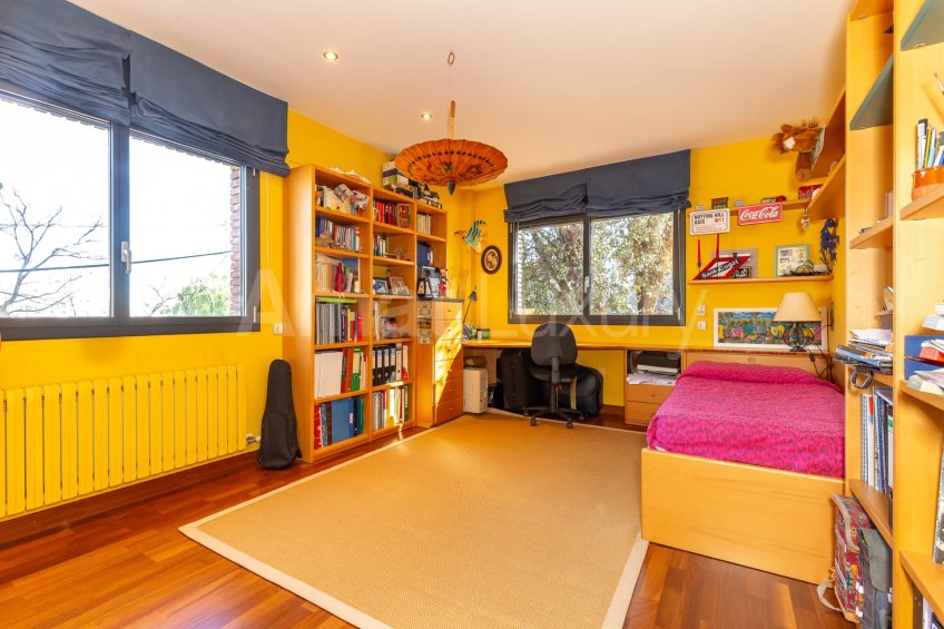 Extraordinaria casa de alto standing en zona Rossinyol de Sant Cugat -40