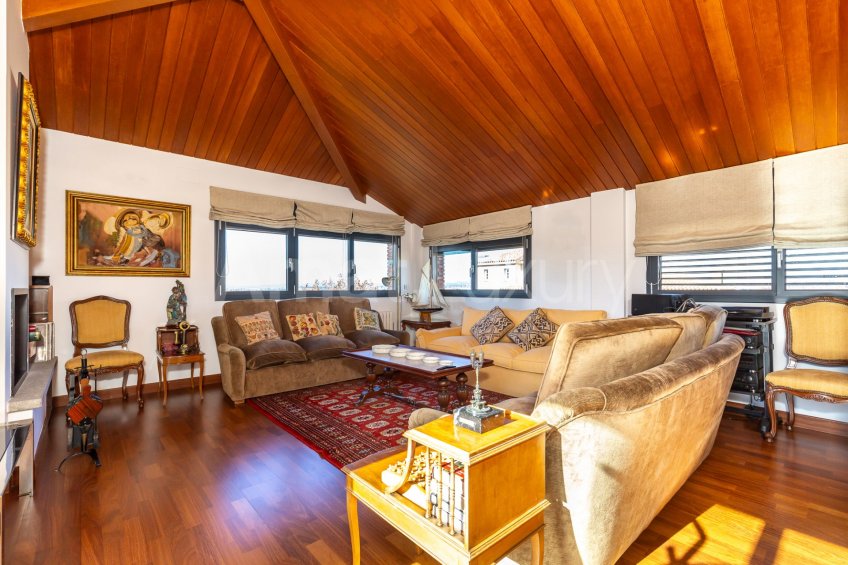 Extraordinaria casa de alto standing en zona Rossinyol de Sant Cugat -42