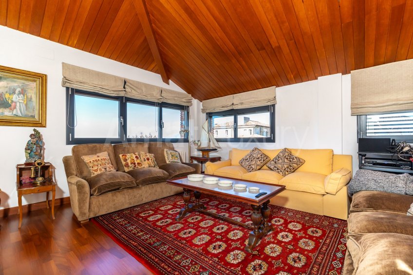 Extraordinaria casa de alto standing en zona Rossinyol de Sant Cugat -43