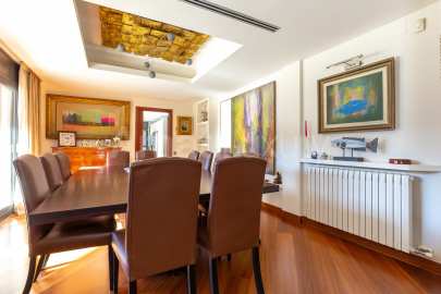 Extraordinaria casa de alto standing en zona Rossinyol de Sant Cugat -14