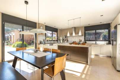 Extraordinaria casa de alto standing en zona Rossinyol de Sant Cugat -17