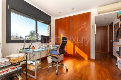 Extraordinaria casa de alto standing en zona Rossinyol de Sant Cugat -33