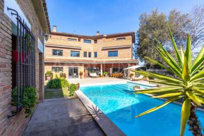 Extraordinaria casa de alto standing en zona Rossinyol de Sant Cugat -56