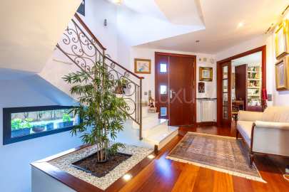 Extraordinaria casa de alto standing en zona Rossinyol de Sant Cugat -8