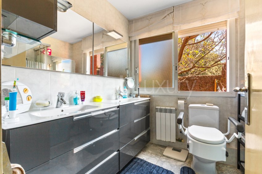 Chalet premium en zona residencial de Sant Just Desvern -15