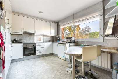 Chalet premium en zona residencial de Sant Just Desvern -11