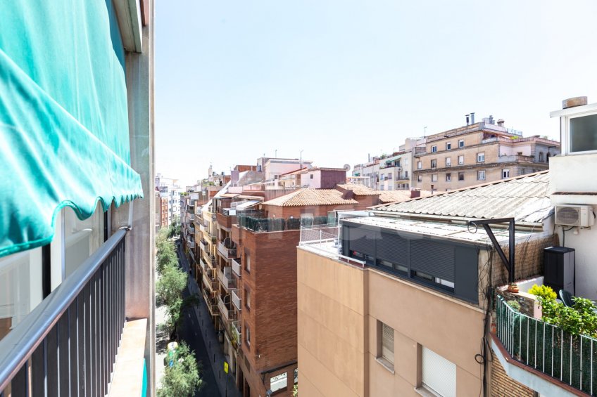 Ampli i lluminós pis de 5 dorm. al Putxet Farró -15