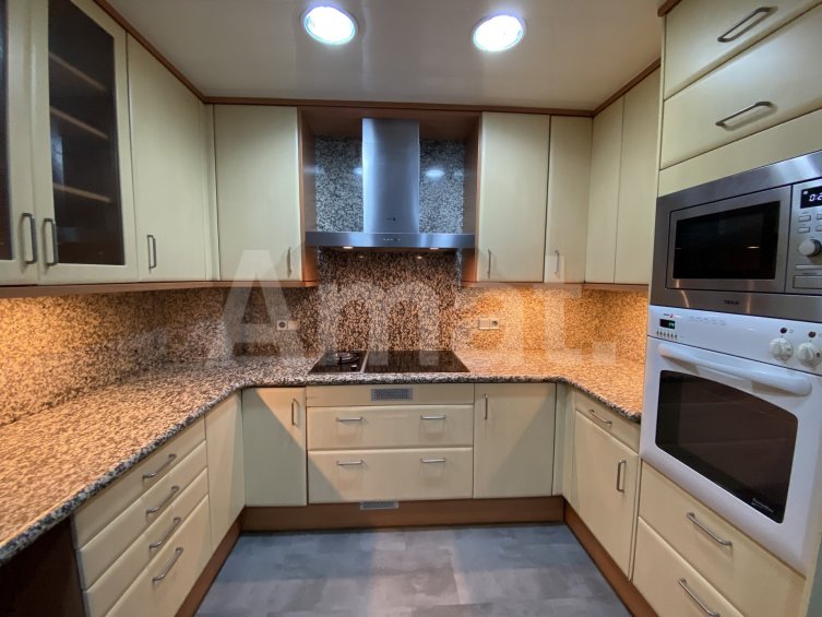 Ampli i lluminós pis de 5 dorm. al Putxet Farró -16