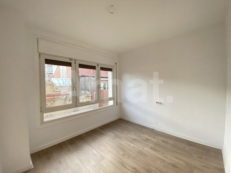 Ampli i lluminós pis de 5 dorm. al Putxet Farró -24