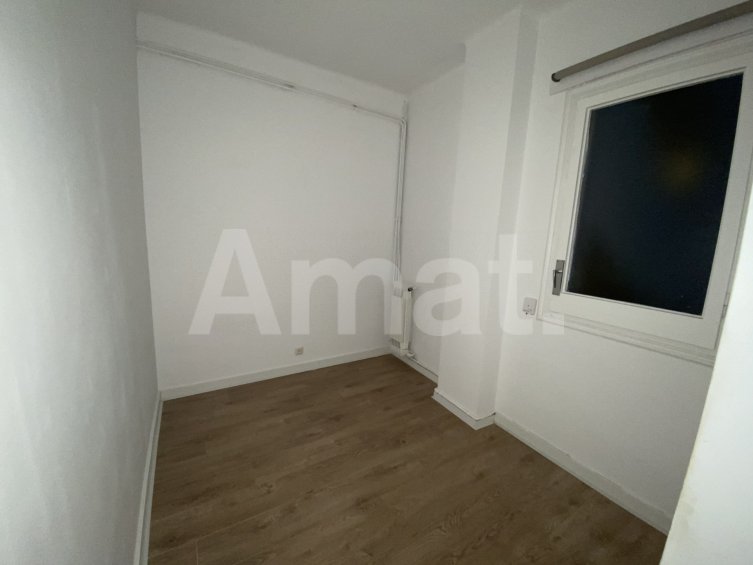 Ampli i lluminós pis de 5 dorm. al Putxet Farró -33