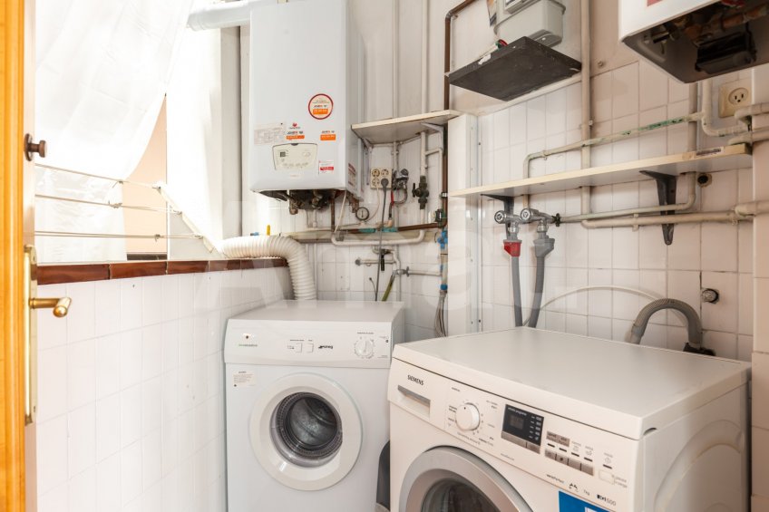 Ampli i lluminós pis de 5 dorm. al Putxet Farró -34