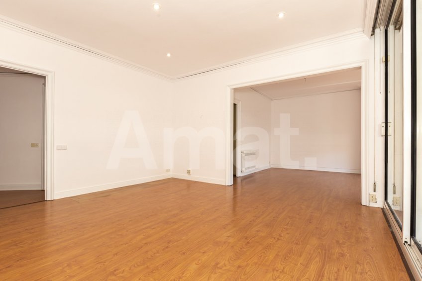 Ampli i lluminós pis de 5 dorm. al Putxet Farró -8