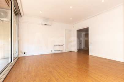 Ampli i lluminós pis de 5 dorm. al Putxet Farró -12