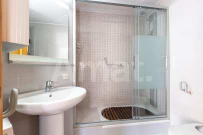 Ampli i lluminós pis de 5 dorm. al Putxet Farró -19