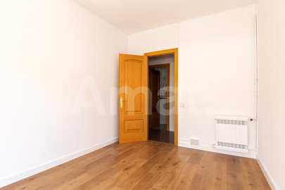 Ampli i lluminós pis de 5 dorm. al Putxet Farró -31