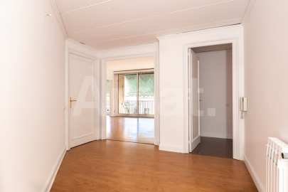 Ampli i lluminós pis de 5 dorm. al Putxet Farró -6