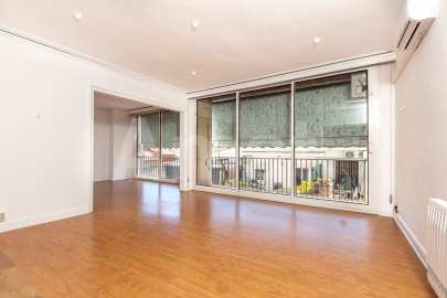 Ampli i lluminós pis de 5 dorm. al Putxet Farró -7