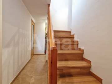 House to renovate in the centre -15