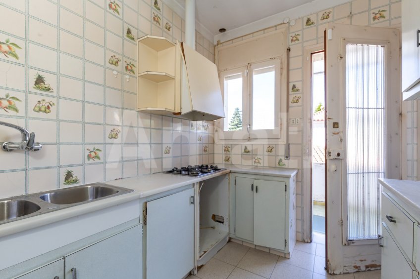 Central townhouse with fantastic views -11