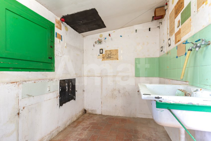 Central townhouse with fantastic views -33