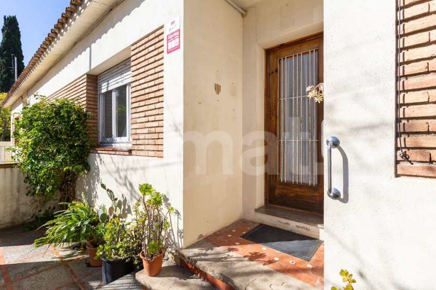 Central townhouse with fantastic views -35