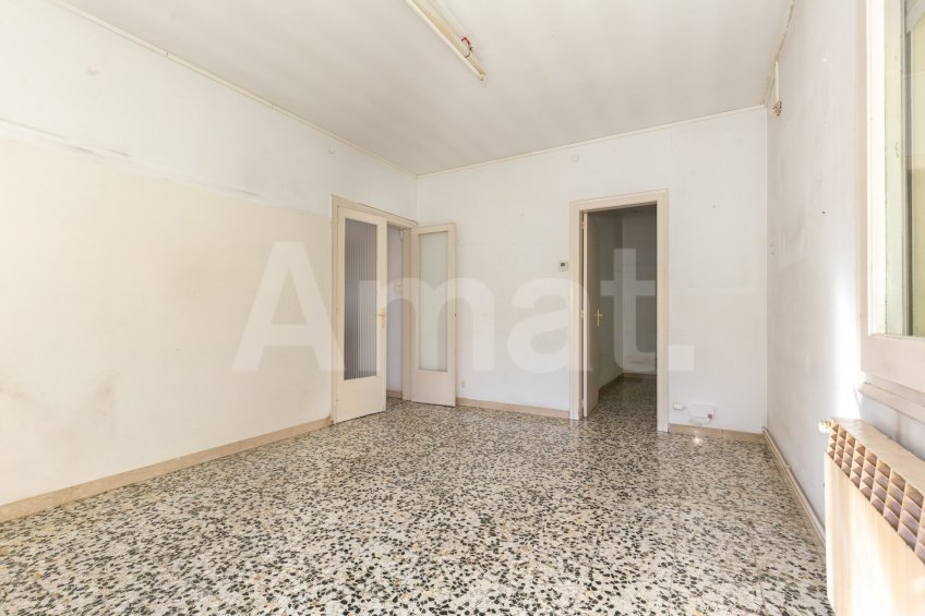 Central townhouse with fantastic views -7