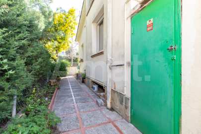 Central townhouse with fantastic views -37