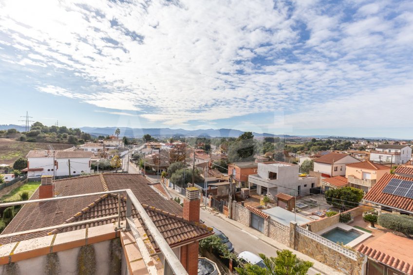 Fantastic detached house, in els Avets -30