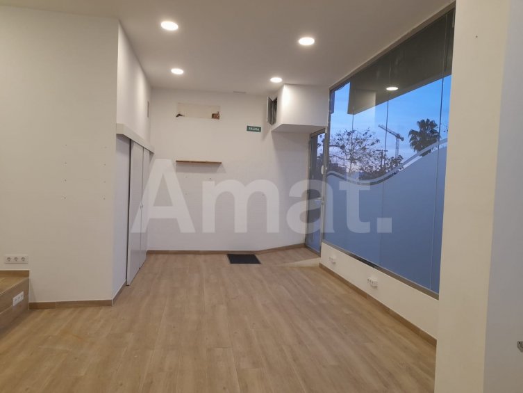 Local comercial seminuevo, en la carretra, al lado de Torreblanca -6