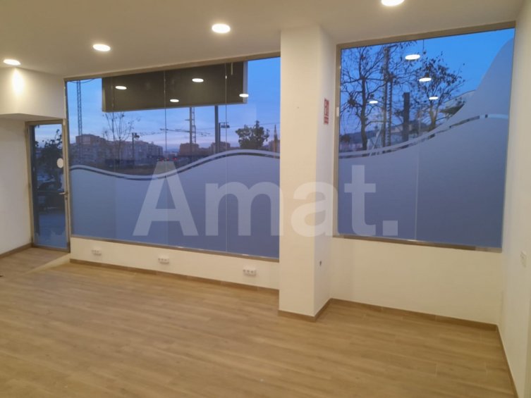 Local comercial seminuevo, en la carretra, al lado de Torreblanca -7