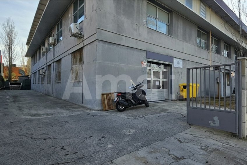 450 m² industrial premises with direct street-level access