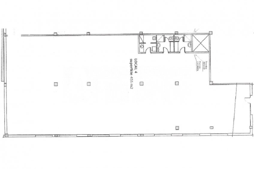 450 m² industrial premises with direct street-level access -13