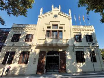 SINGULAR - Pis nou de 3 dorm., al centre -26