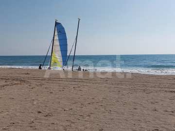 SINGULAR - Piso nuevo con amplia terraza, en el centro -17